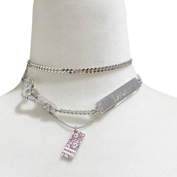 VINTAGE DIOR Necklace Trotter Baby Pink Silver Enamel Monogram Dainty - Picture 2 of 8